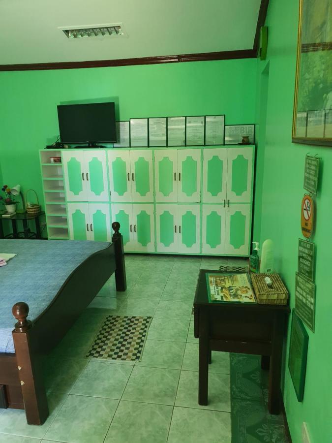 L & M Hearthstones Lodge Oslob Ngoại thất bức ảnh
