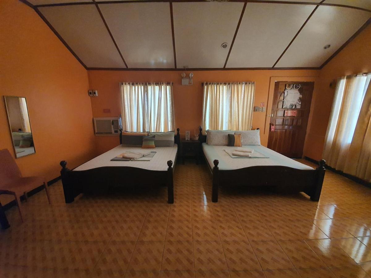 L & M Hearthstones Lodge Oslob Ngoại thất bức ảnh