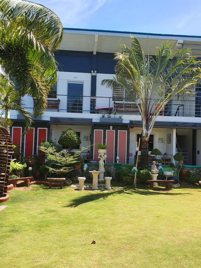 L & M Hearthstones Lodge Oslob Ngoại thất bức ảnh