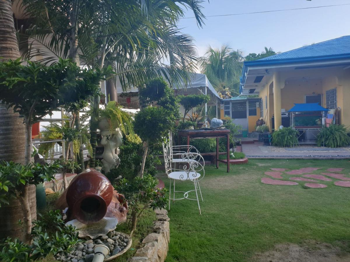 L & M Hearthstones Lodge Oslob Ngoại thất bức ảnh