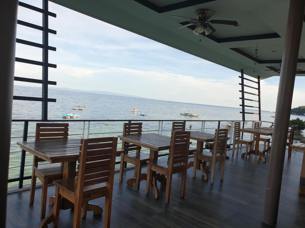 L & M Hearthstones Lodge Oslob Ngoại thất bức ảnh
