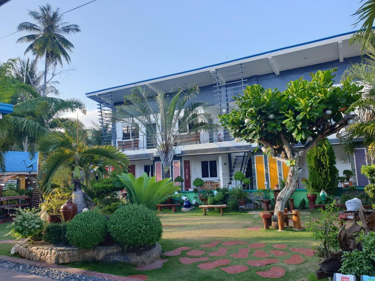 L & M Hearthstones Lodge Oslob Ngoại thất bức ảnh