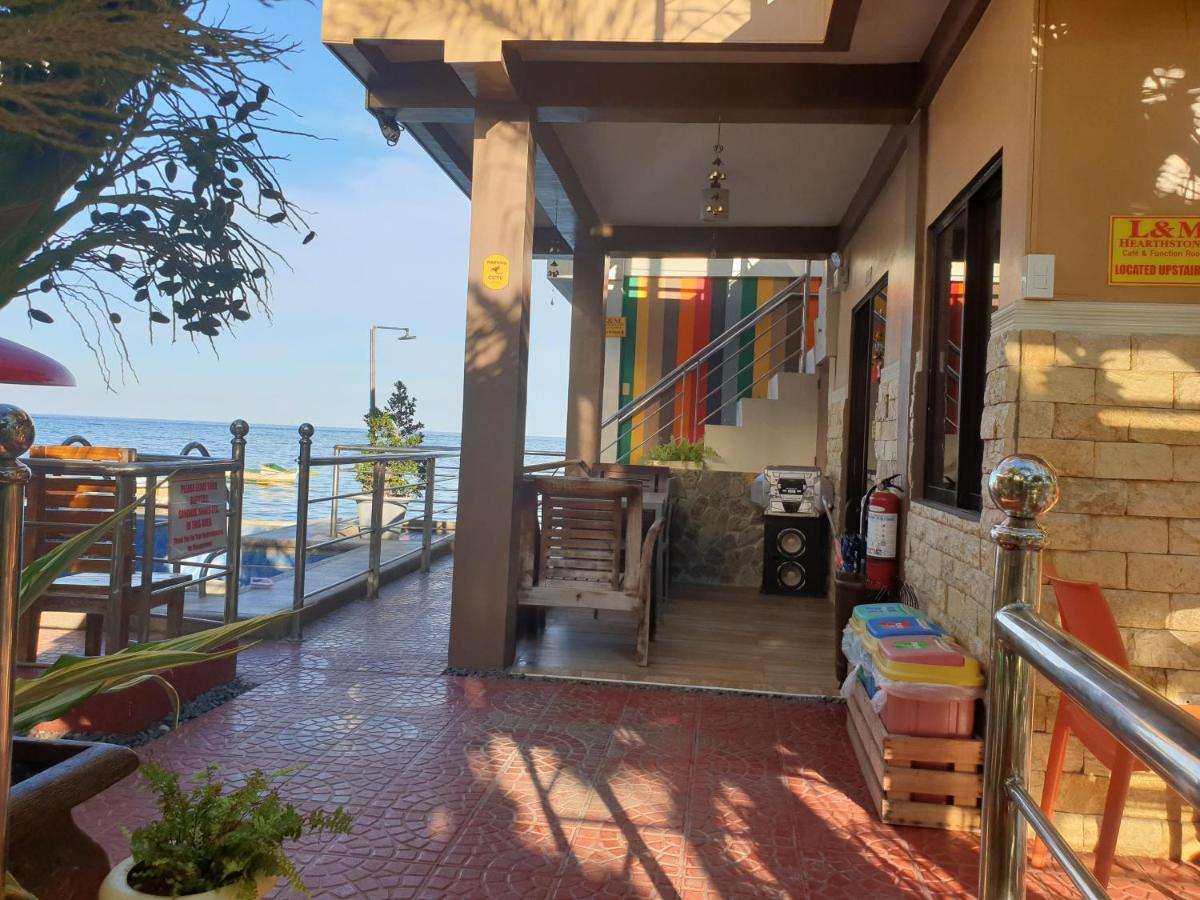 L & M Hearthstones Lodge Oslob Ngoại thất bức ảnh