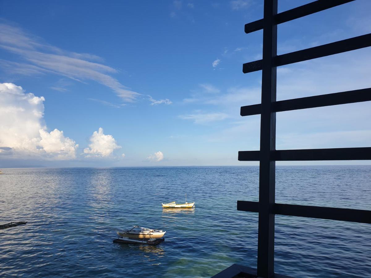 L & M Hearthstones Lodge Oslob Ngoại thất bức ảnh